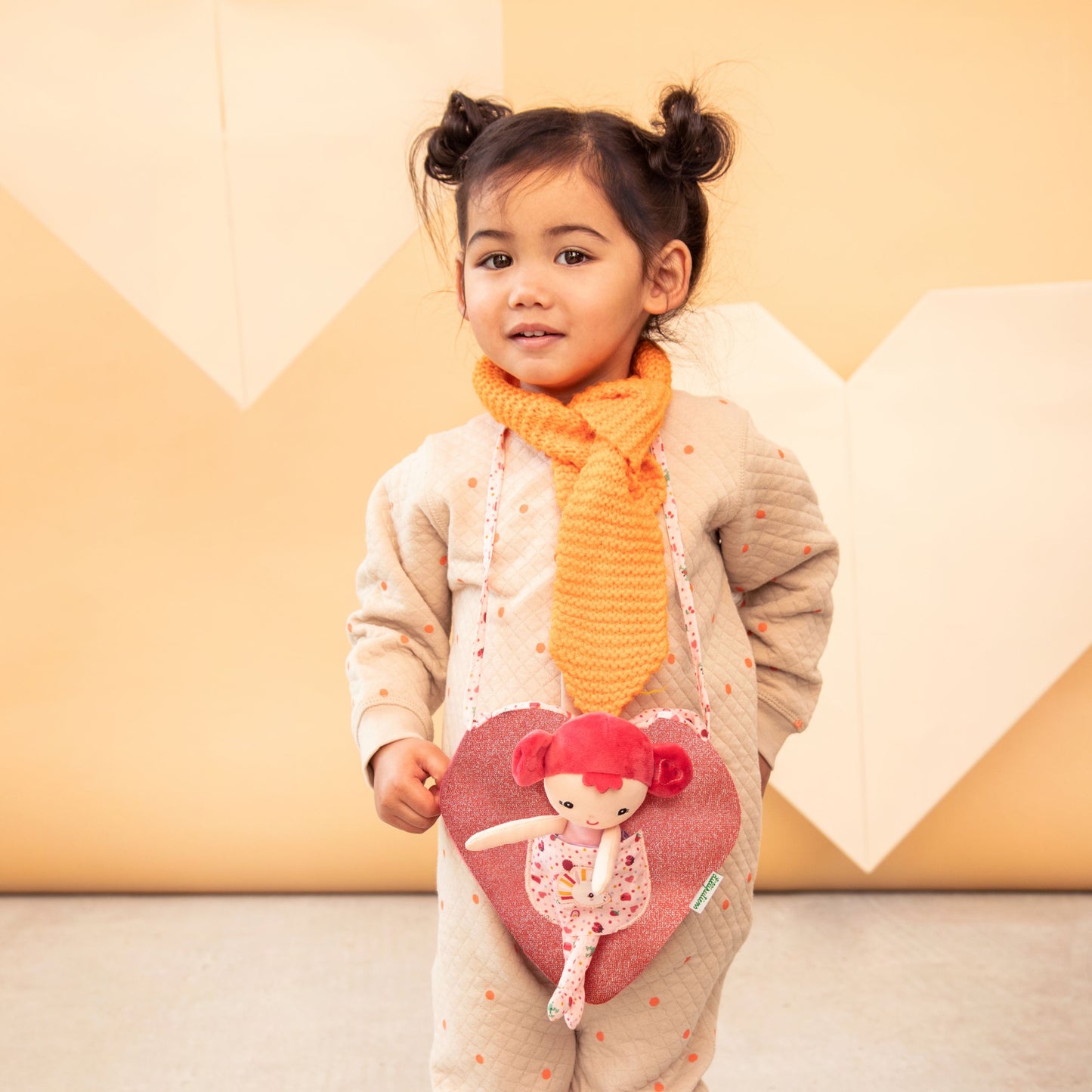 Muñeca Aline con Bolsa de Corazón