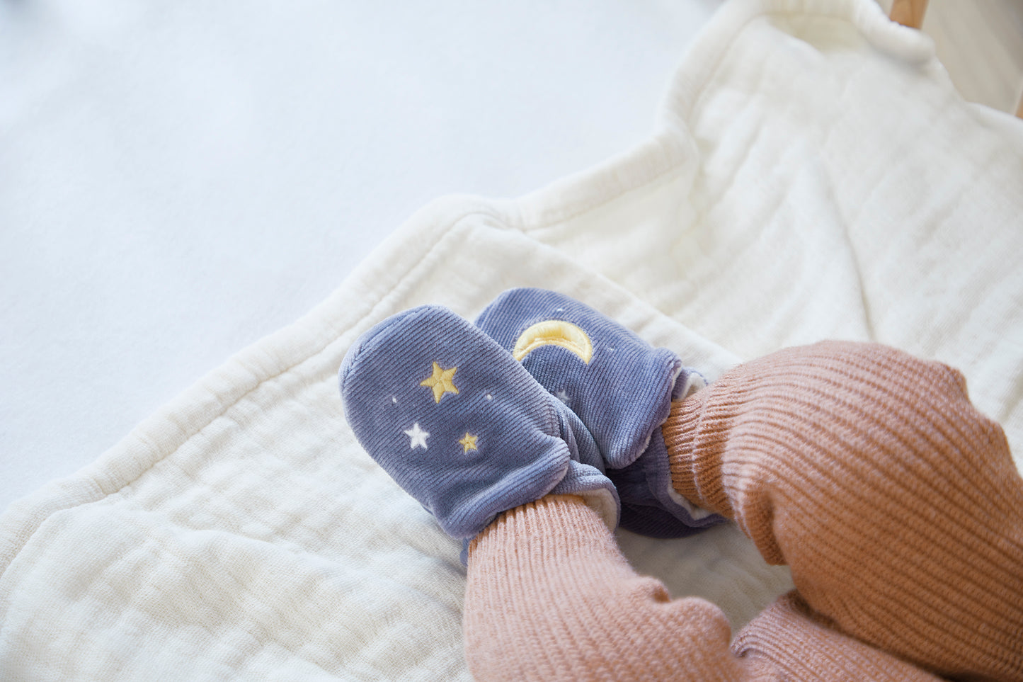 Pulsera y Patucos con Sonidos Elefante